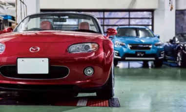 マニュアルスポーツカーのオイル交換体験